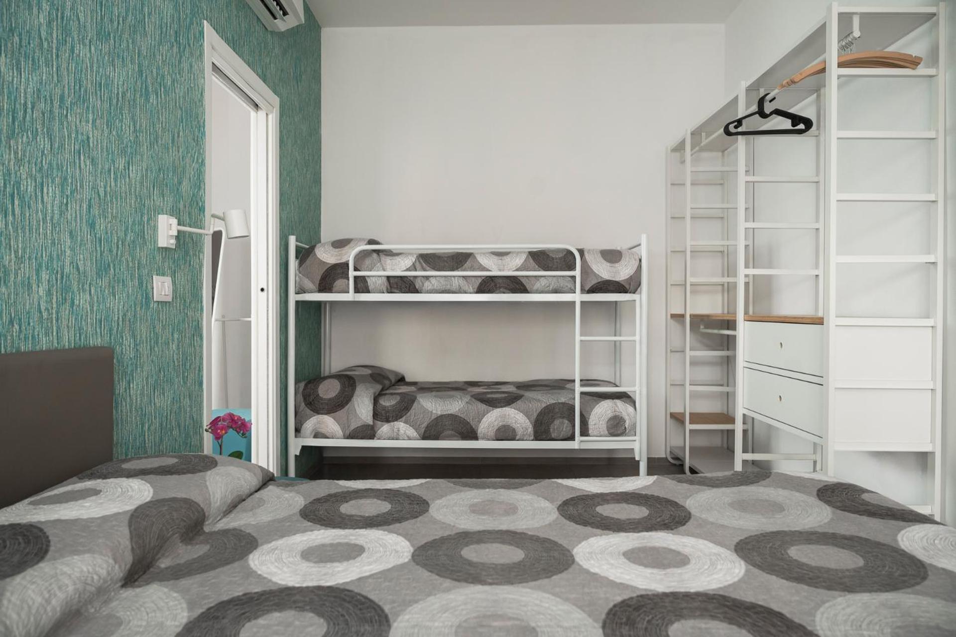 Rivabella Suite Apartments Римини Екстериор снимка