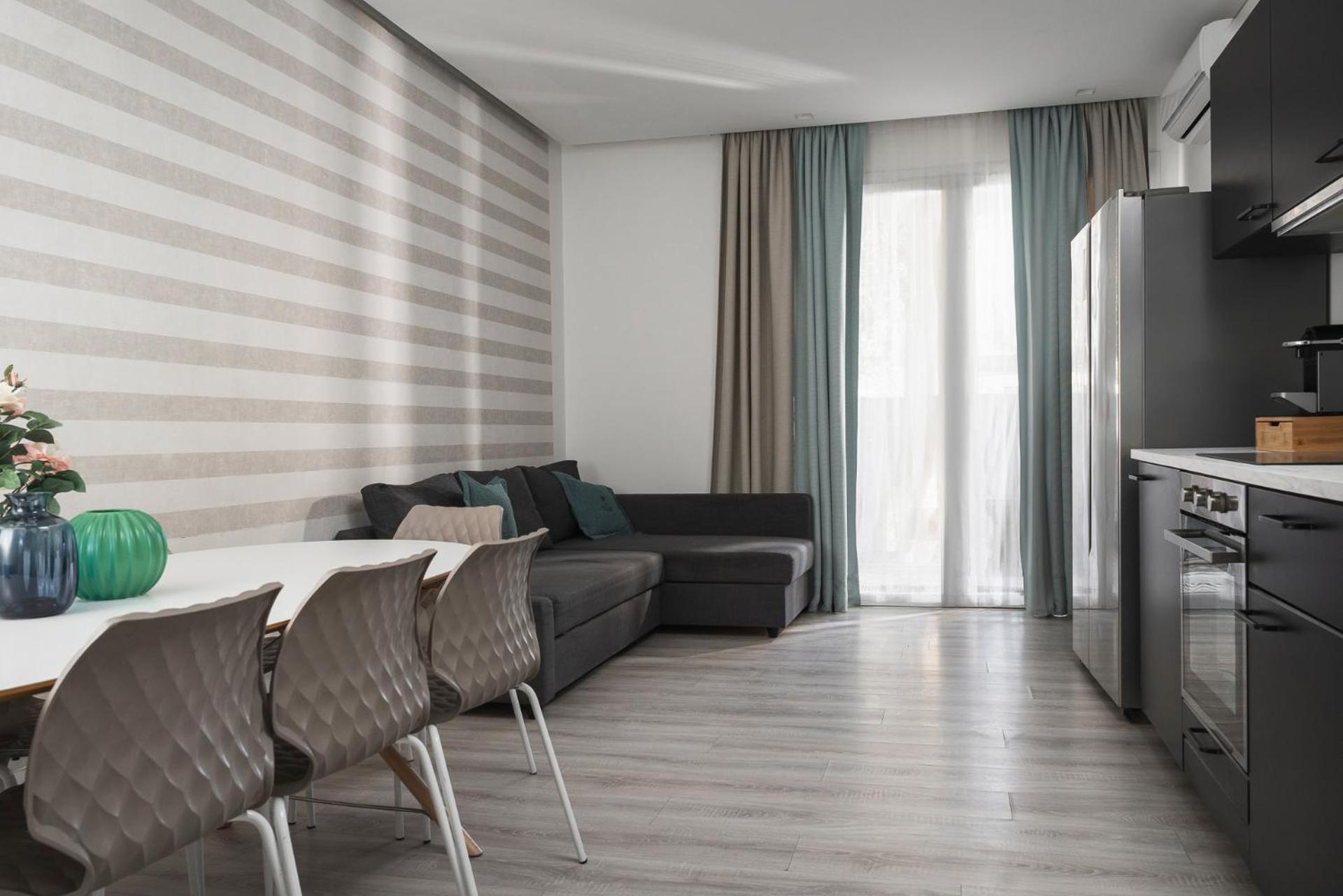 Rivabella Suite Apartments Римини Екстериор снимка