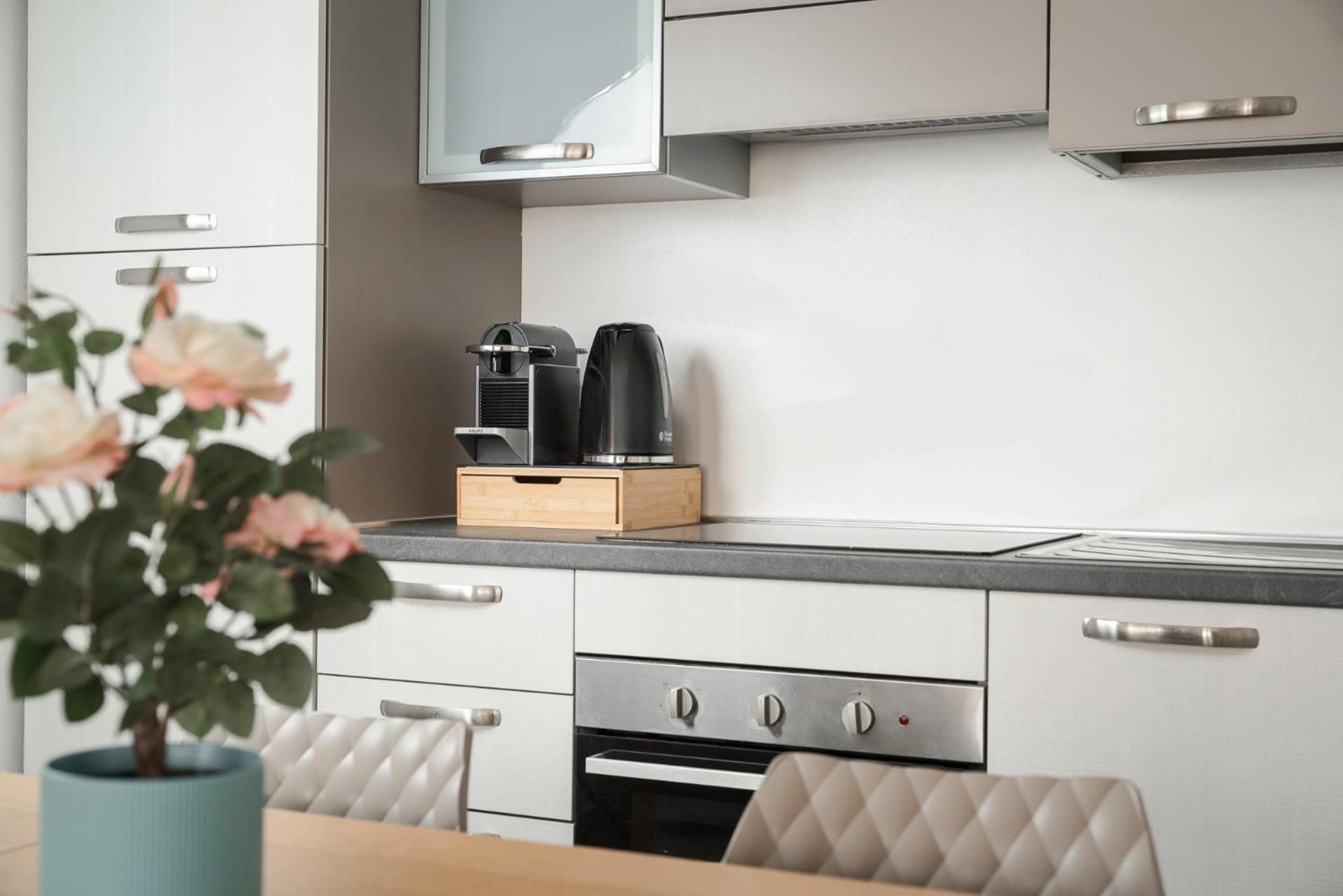 Rivabella Suite Apartments Римини Екстериор снимка