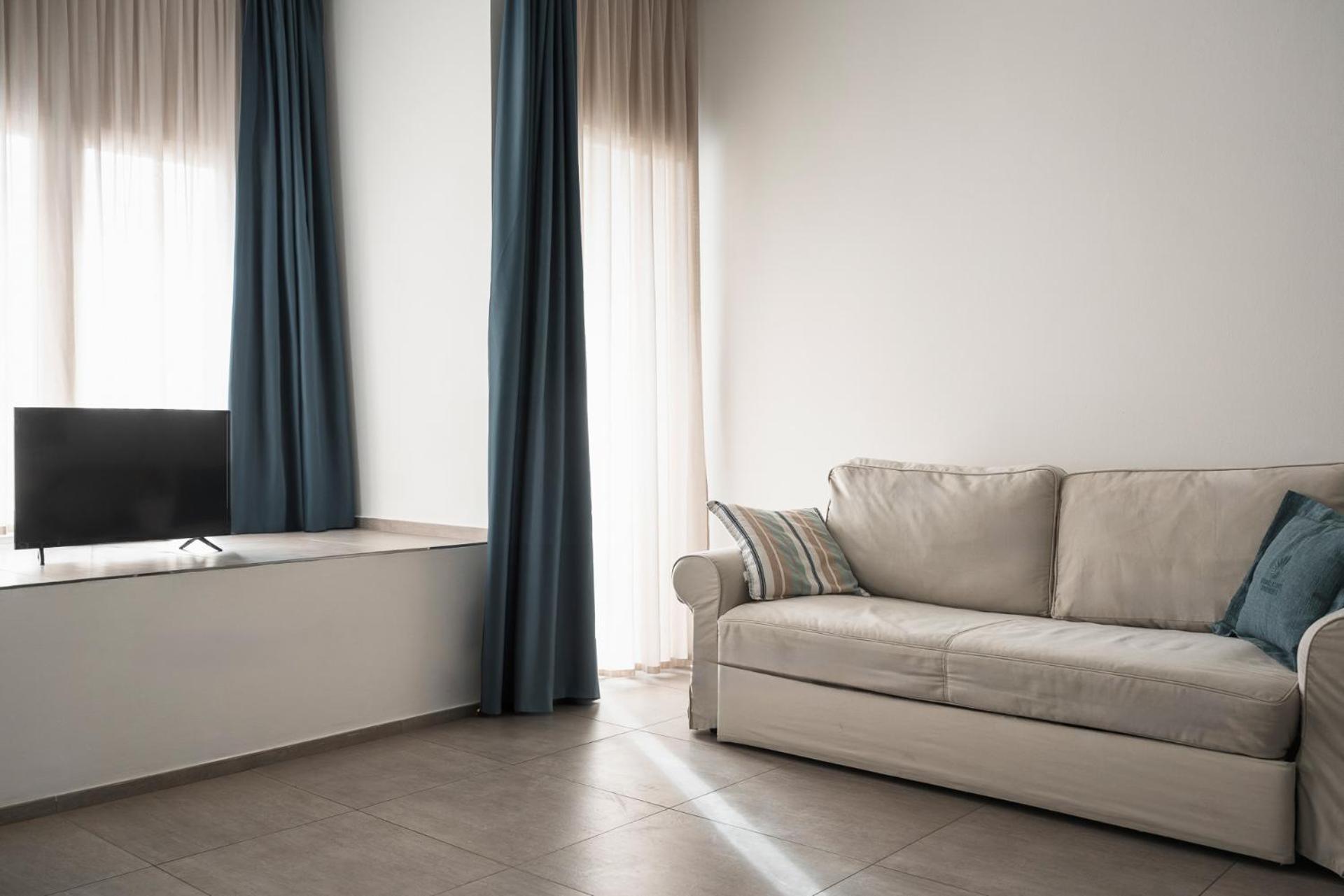 Rivabella Suite Apartments Римини Екстериор снимка