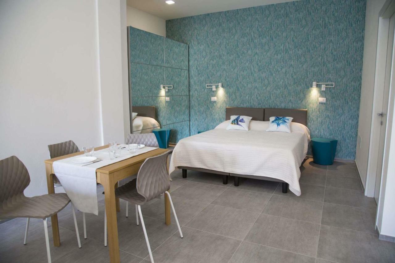 Rivabella Suite Apartments Римини Екстериор снимка