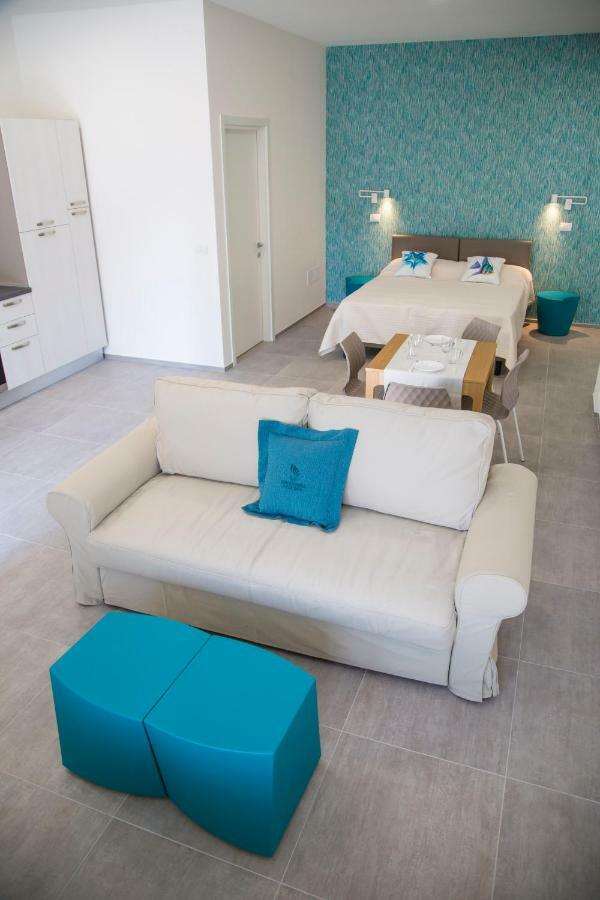 Rivabella Suite Apartments Римини Екстериор снимка