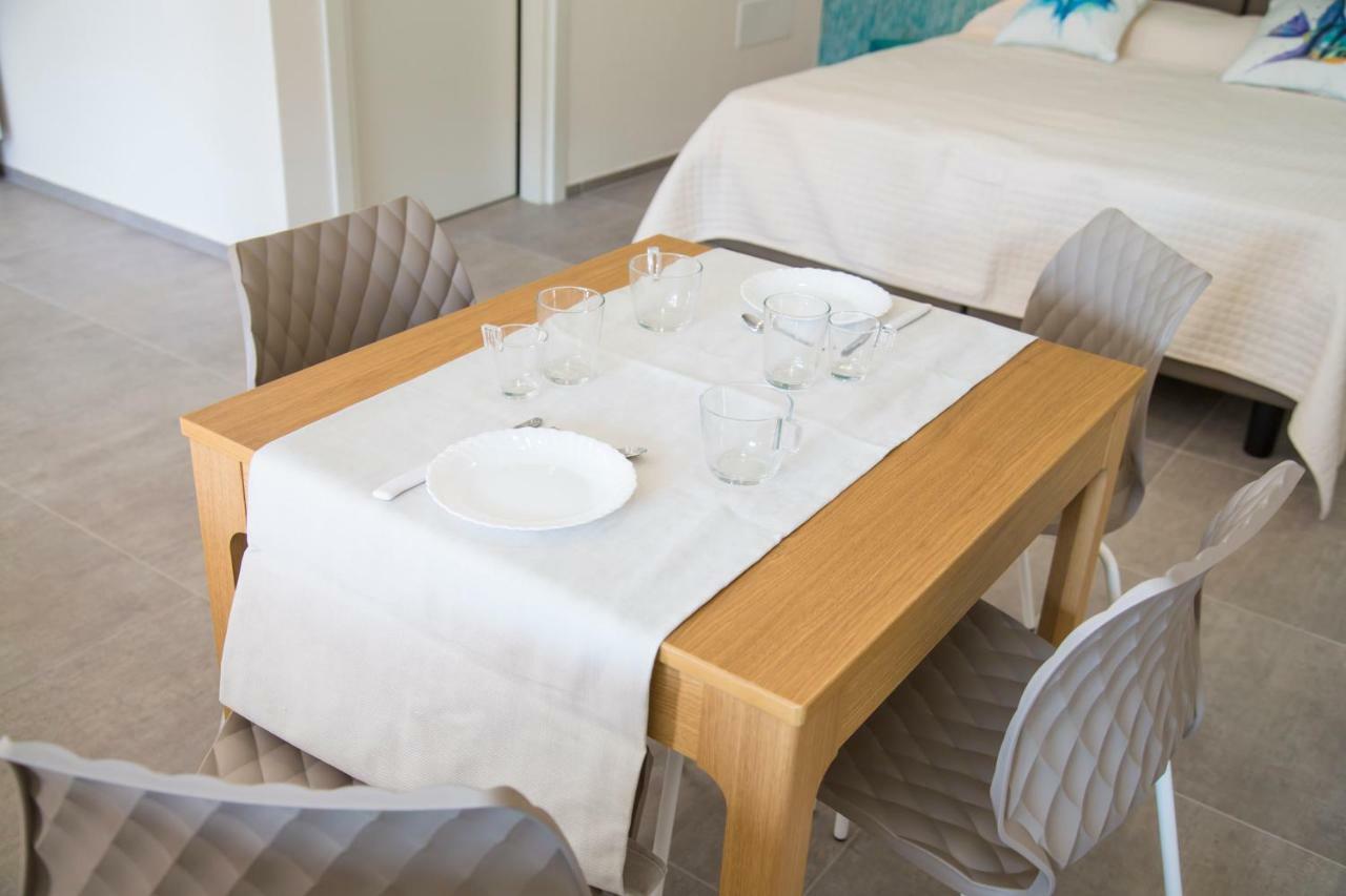 Rivabella Suite Apartments Римини Екстериор снимка