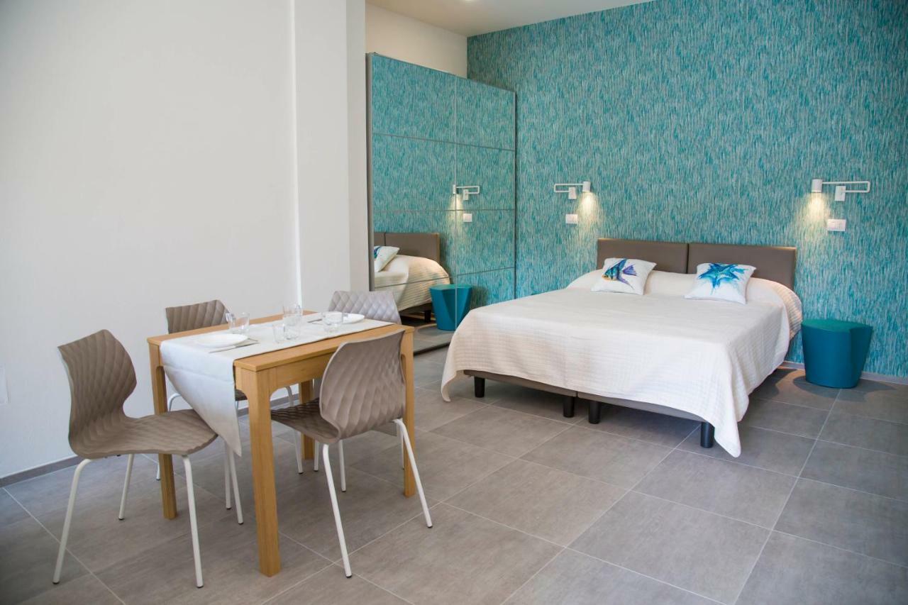 Rivabella Suite Apartments Римини Екстериор снимка