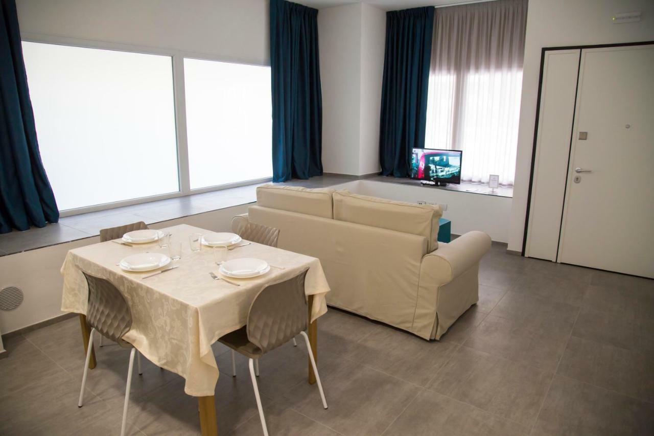 Rivabella Suite Apartments Римини Екстериор снимка