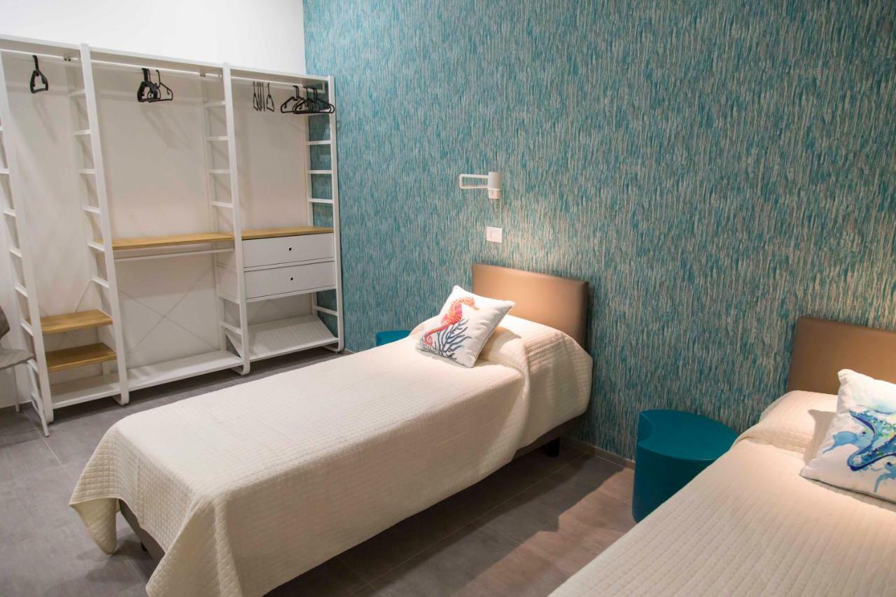 Rivabella Suite Apartments Римини Екстериор снимка